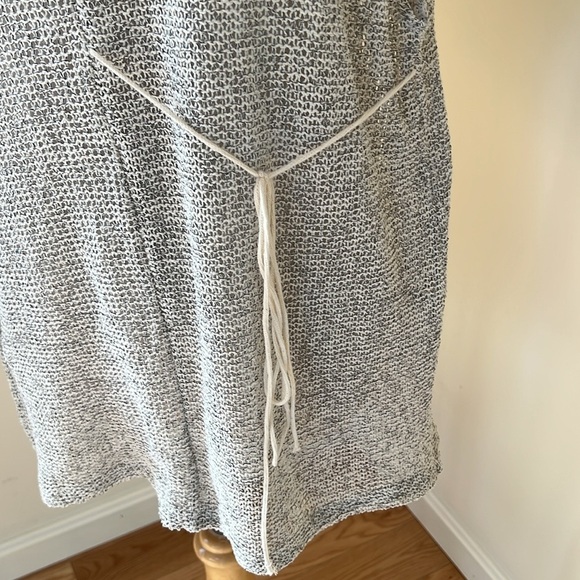 Zara small gray ecru combo knit top with tie. - Picture 2 of 9